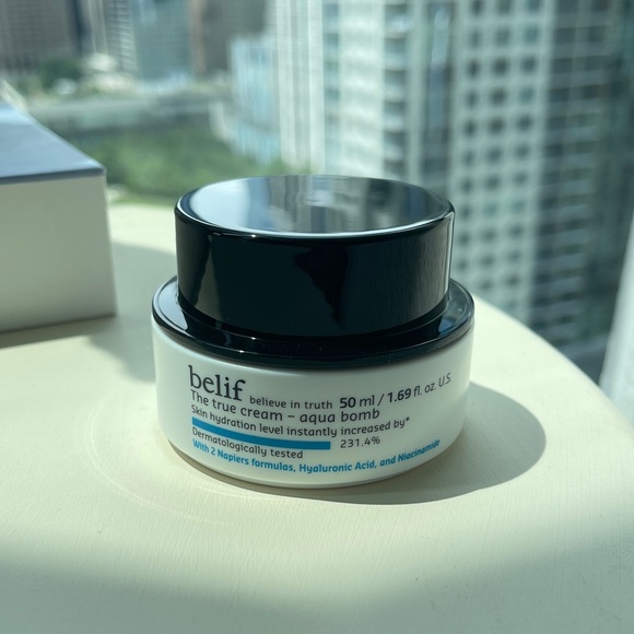 belif The True Cream Aqua Bomb with Hyaluronic Acid and Niacinamide - Picture 2 of 8